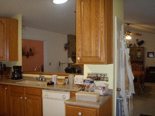 1st image of 27 Lincoln St