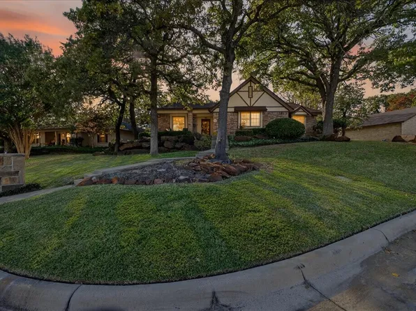 5112 Misty Wood Dr, Arlington, TX 76017