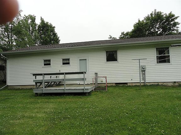 2nd image of 316 E Fremont Ave.