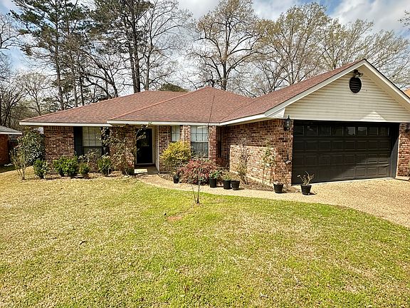 2nd image of 8814 Chadwick Dr
