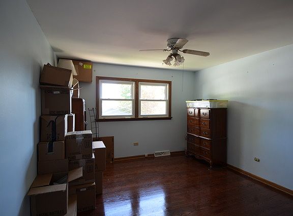 5th image of 10409 S Knox Ave