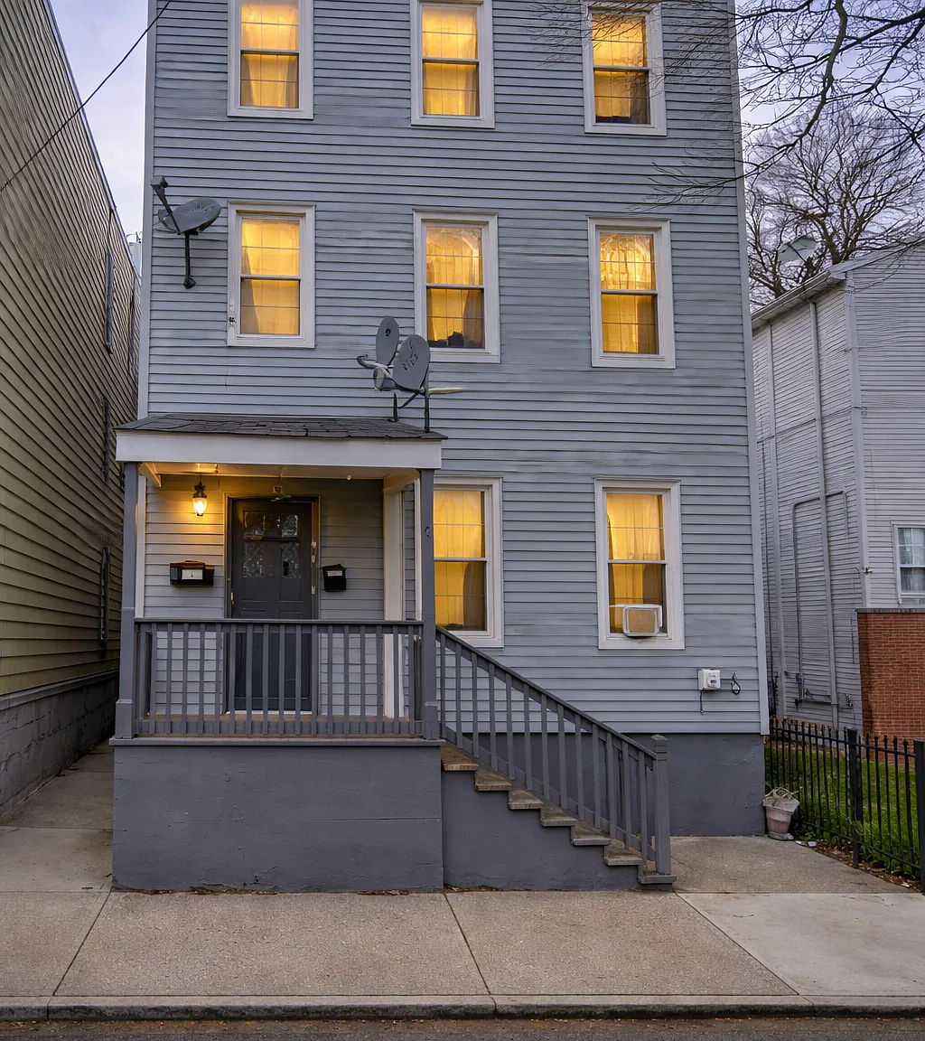 2 bed, 600 sqft, $1,775 — Photo 1