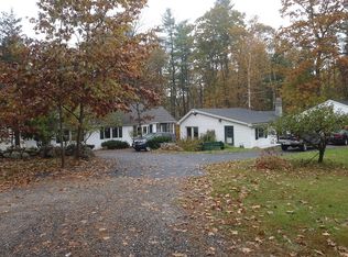 12 Hideaway Ln, Falmouth, ME 04105