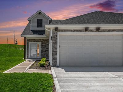 710 Ridge Dr, Smithville, MO, 64089