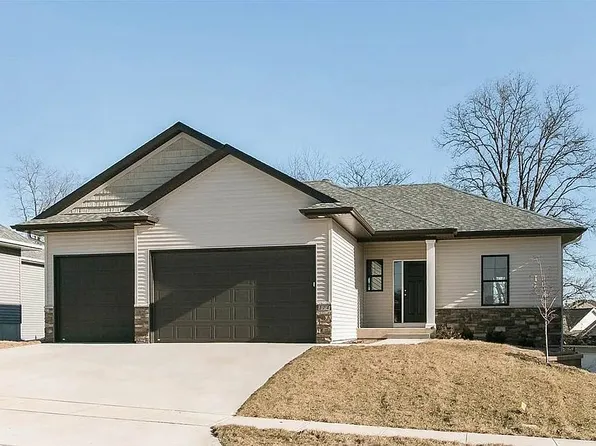 114 Kenneth Dr, Iowa City, IA 52245