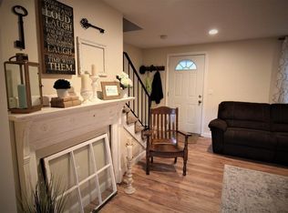 17 Cannongate Rd APT 80, Tyngsboro, MA 01879