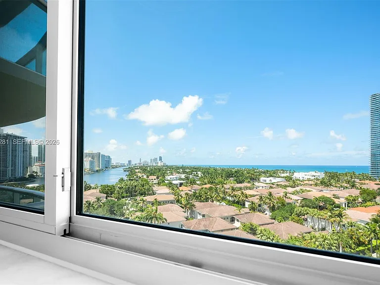 19380 Collins Ave #1122 — Photo 11