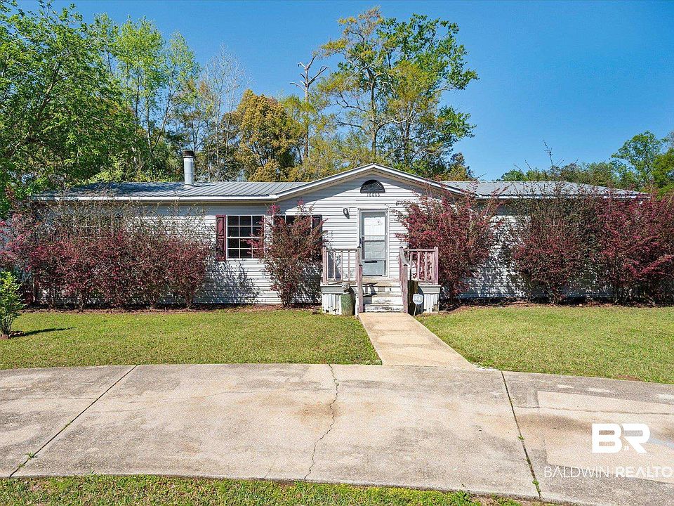 1st image of 16066 Pecan View Dr