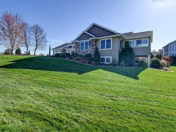 7274 Flyhawk Lane, Sauk City, WI 53583