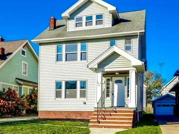 1618 Parkwood Rd, Lakewood, OH 44107