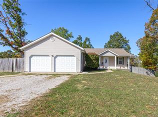 15545 Top Dr, Saint Robert, MO 65584