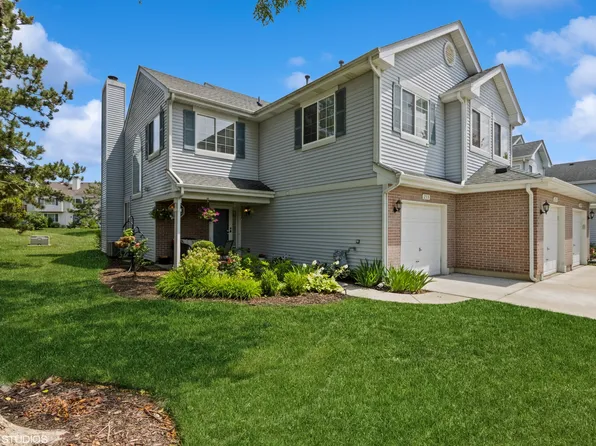 253 Sierra Pass, Schaumburg, IL 60194