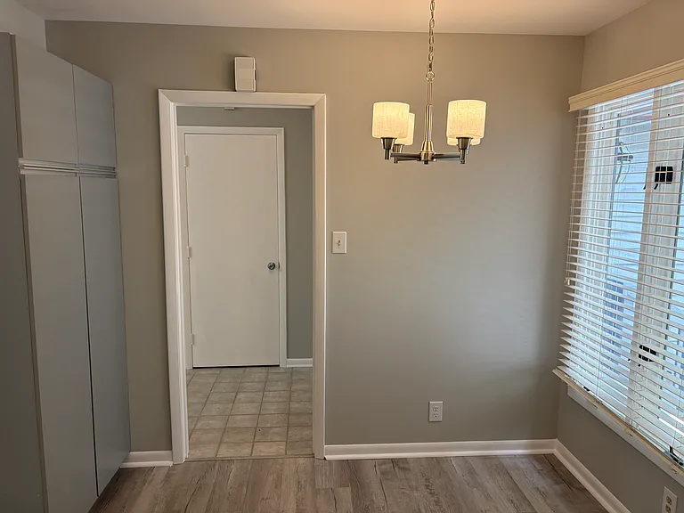 Breakfast nook