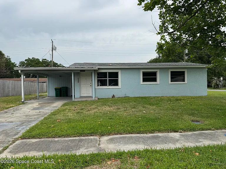 2506 Stratford Dr — Photo 1