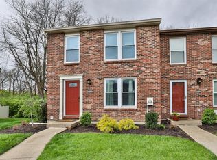 8022 Mill Creek Cir, West Chester, OH 45069