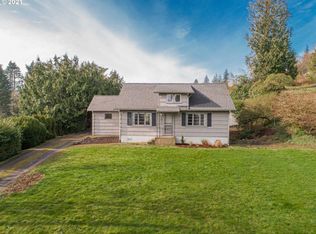 3831 Columbia Heights Rd, Longview, WA 98632