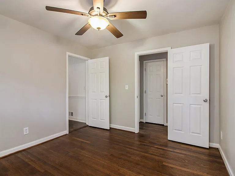 1623 Moncrief Cir — Photo 29