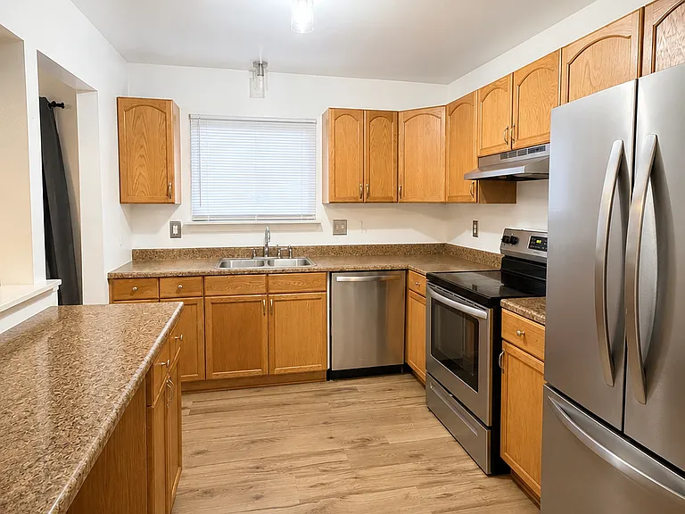 2224 Prince Of Wales Ct #1 — Photo 6