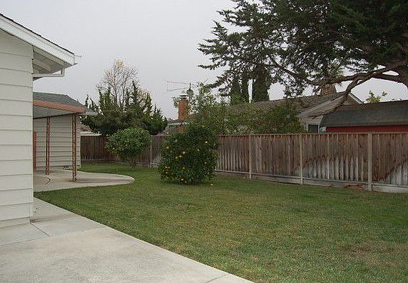 3rd image of 2137 Lakewood Dr