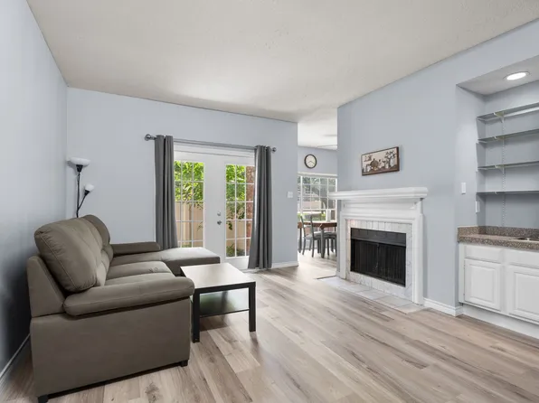 8555 Fair Oaks Xing APT 413, Dallas, TX 75243