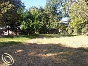 5th image of 835 N Karle St
