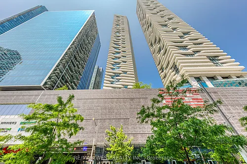 100 Harbour St Photo 1