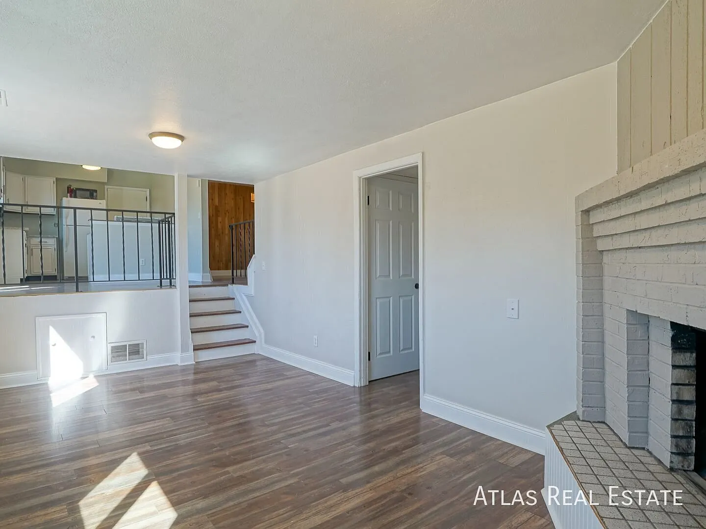 Coming Soon! || Beautiful 4 Bedroom 2 Bath Home In Powers Corridor! — Photo 2