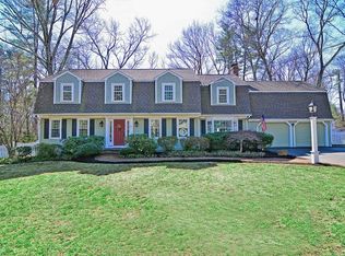 8 Masconemet Ave, Norfolk, MA 02056