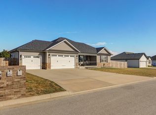 4690 S 125th Rd, Bolivar, MO 65613