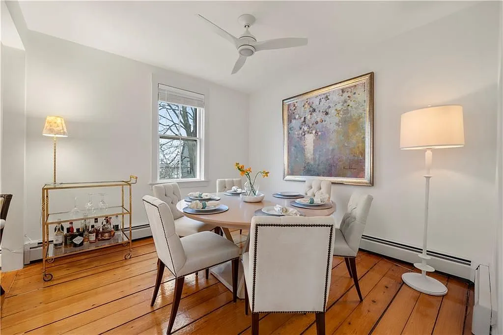 3 bed, 2.0 bath, 1471 sqft, $3,750 — Photo 3