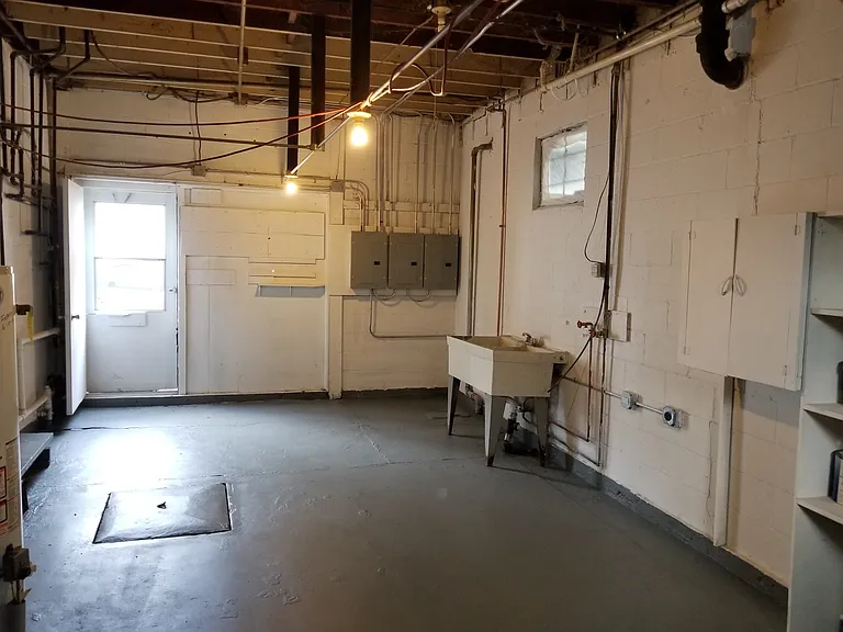 225 Bruce Rd #1 — Photo 13