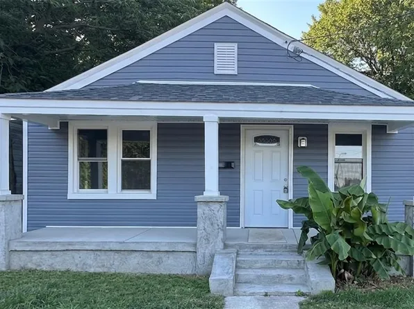 26 Woodland Rd, Hampton, VA 23663