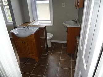 4th image of 38 Elberon Pl #2