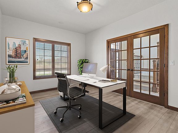 4th image of 2481 Copper Ln