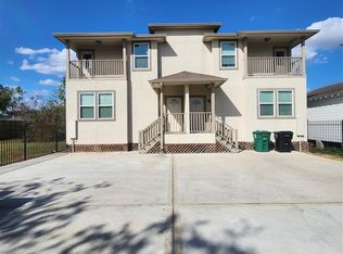 617 E 39th St #A, Houston, TX 77022
