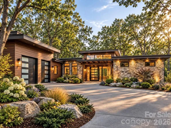 2230 Evans Rd, Hendersonville, NC 28739