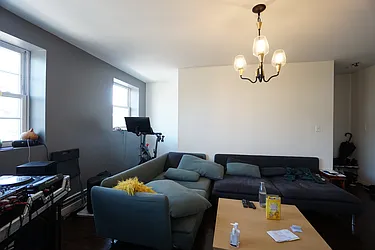 Rented by Rennit Inc.