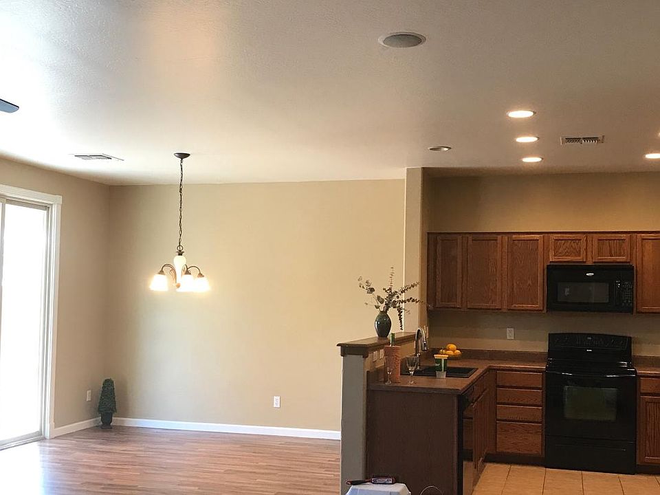 1st image of 17341 W Pinnacle Vista Dr