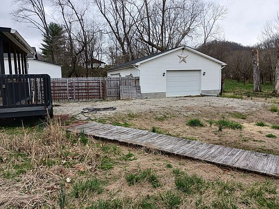 4th image of 1512 Harrisonville Ave