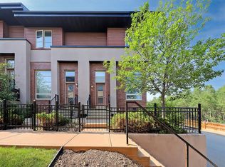 27 Aspen Hills Cmn SW, Calgary, AB T3H0R7