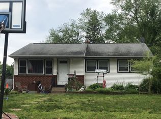 207 Larchmont Dr, Delanco, NJ 08075