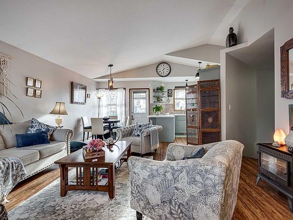 3rd image of 5609 Park St