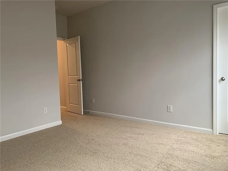 430 Broadmoor Dr — Photo 15