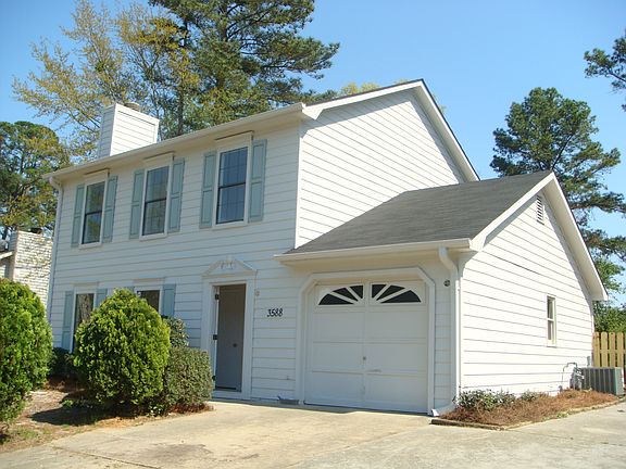 2nd image of 3588 Chinaberry Ln