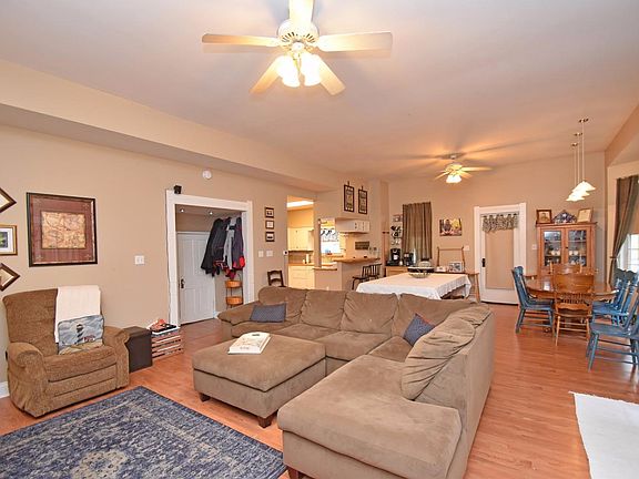 5th image of 3309 Glenmore Ave