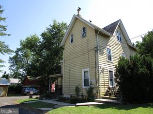 40 Mathews Ave, Doylestown, PA 18901