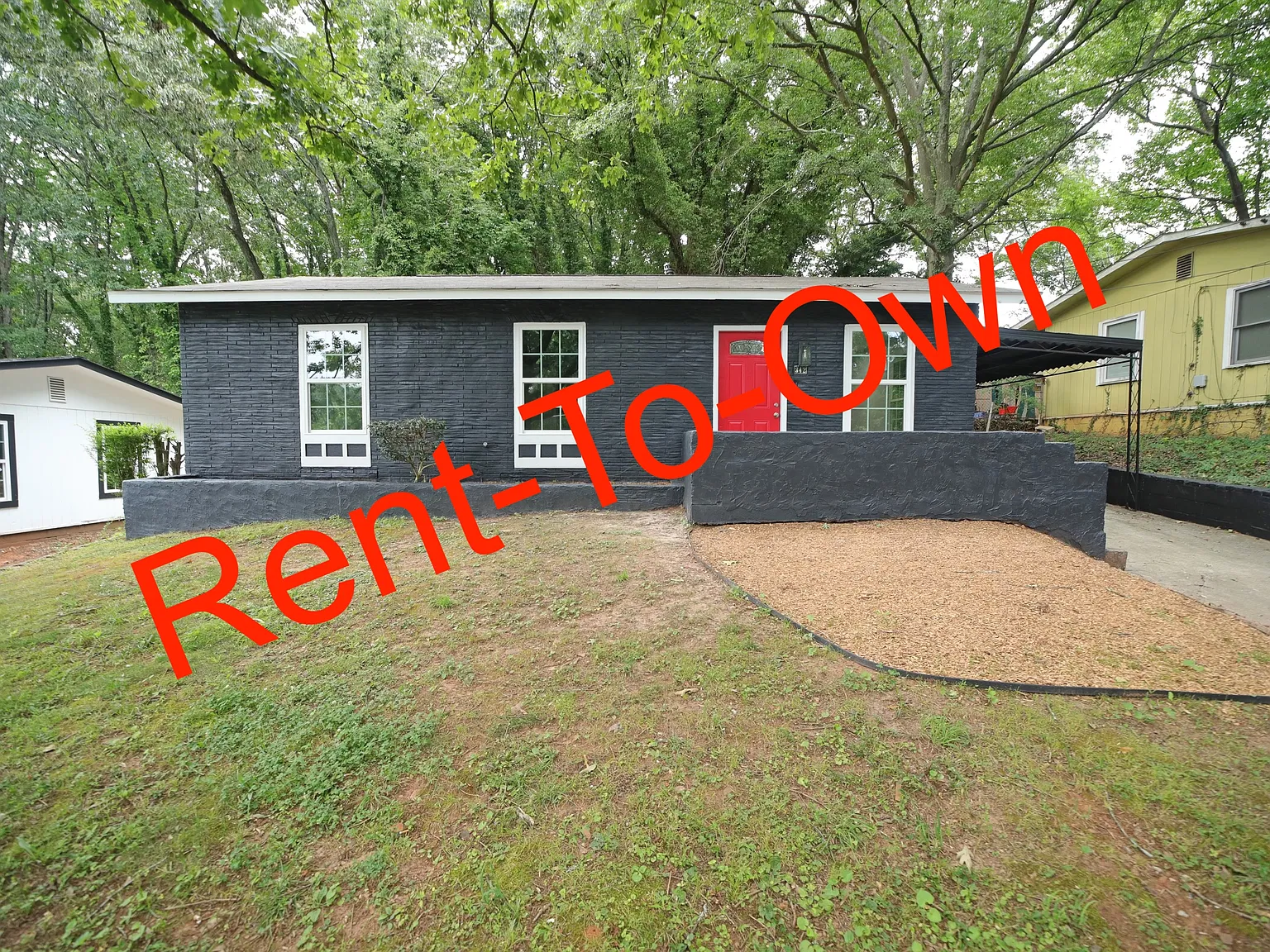 3 bed, 1300 sqft, $1,999 — Photo 1