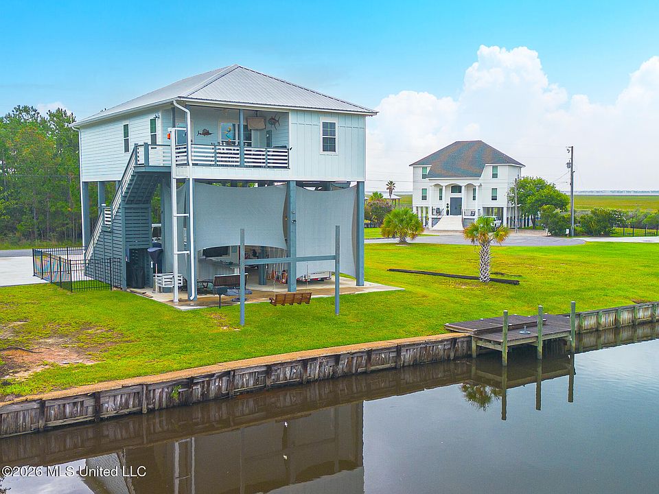 1st image of 3410 Lumahai Pl