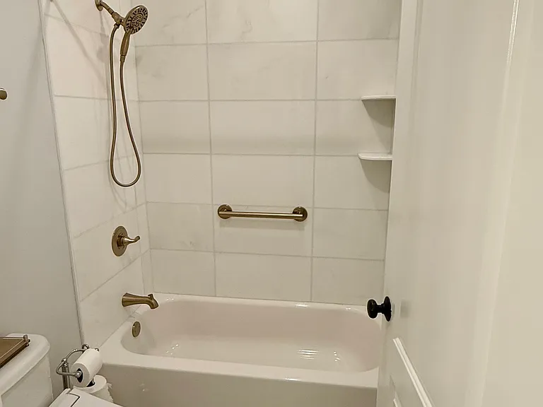 539 Sumner St #A — Photo 15