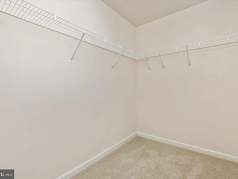 109 Splendor Garden Way — Photo 30